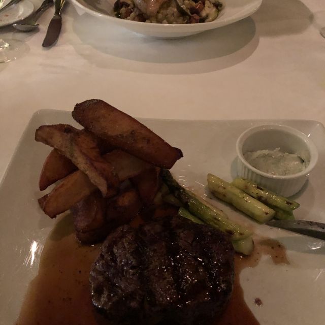 Photo credit: opentable