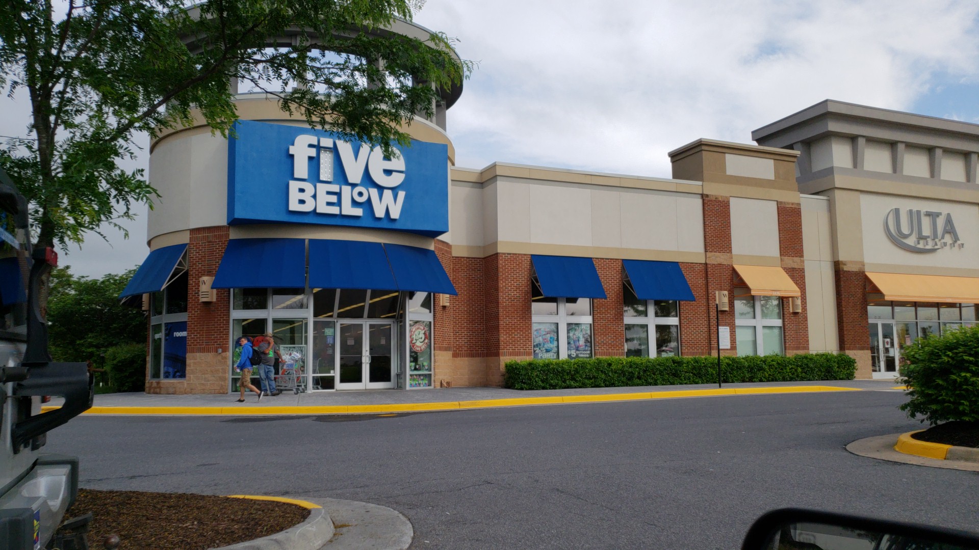 Five Below