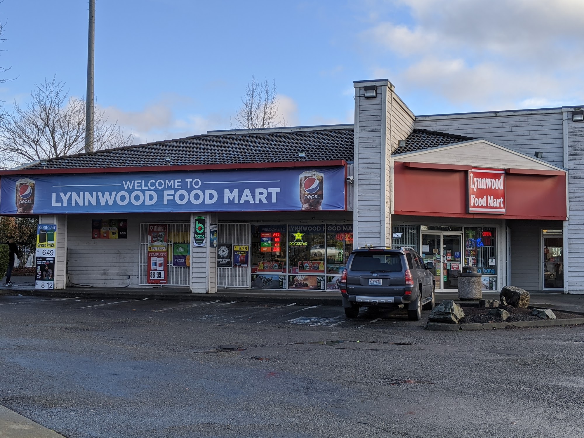 Lynnwood Food Mart
