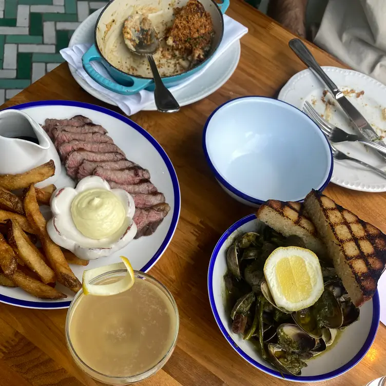 Photo credit: opentable
