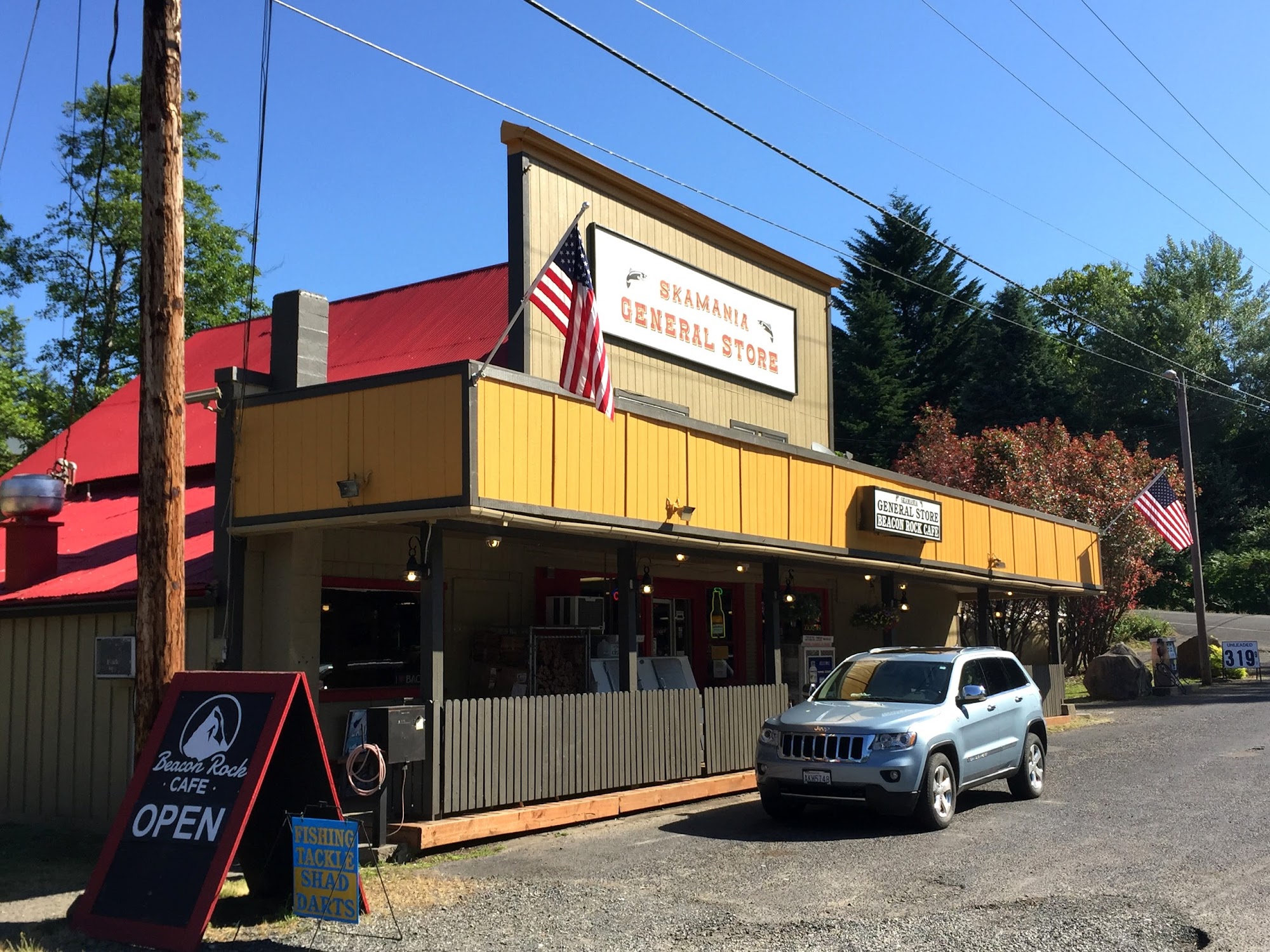 Skamania General Store & Beacon Rock Cafe