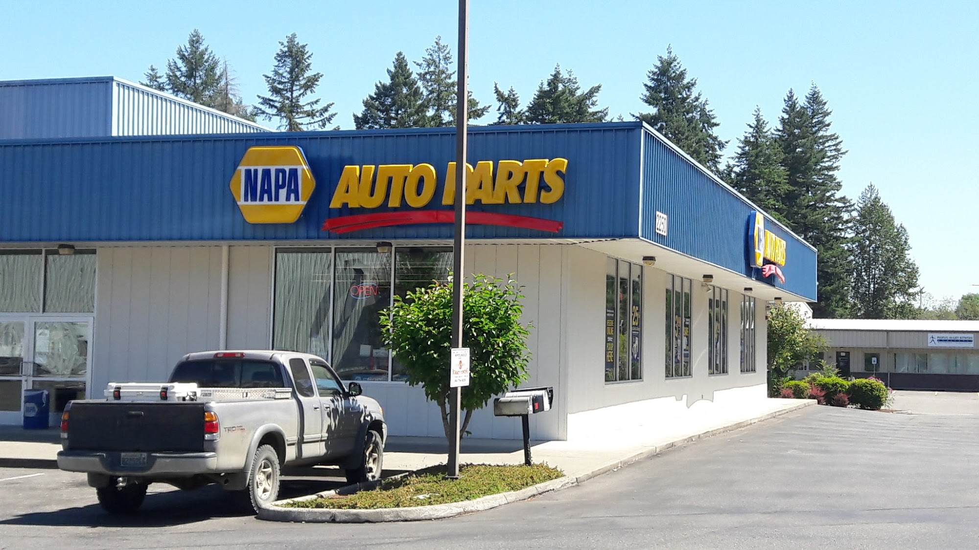 NAPA Auto Parts - Standard Parts Corporation