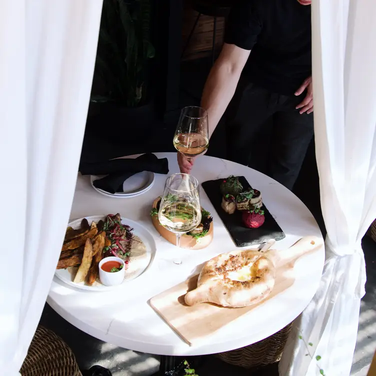 Photo credit: opentable