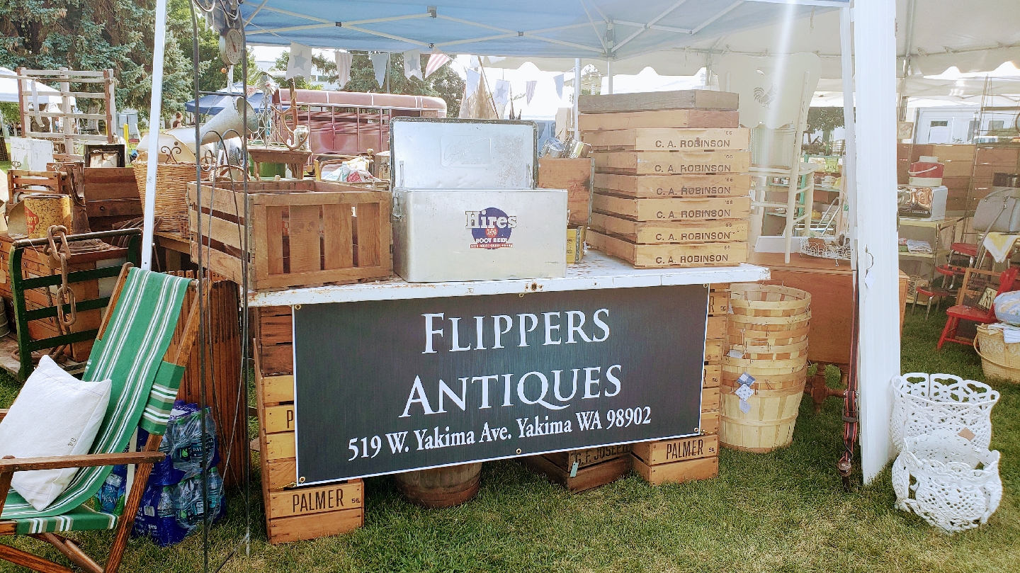 Flippers Antiques & Estate Sales