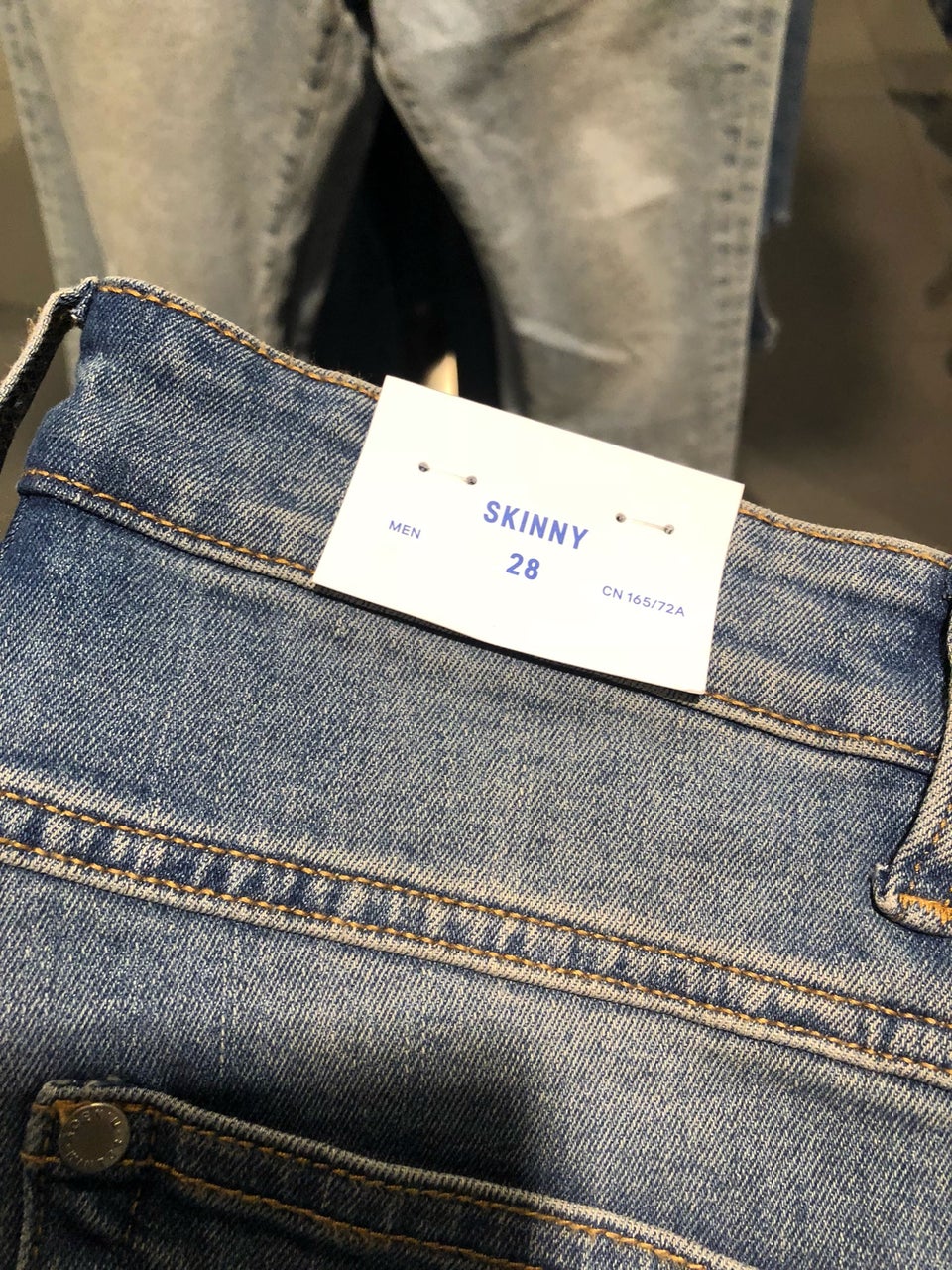 H&M