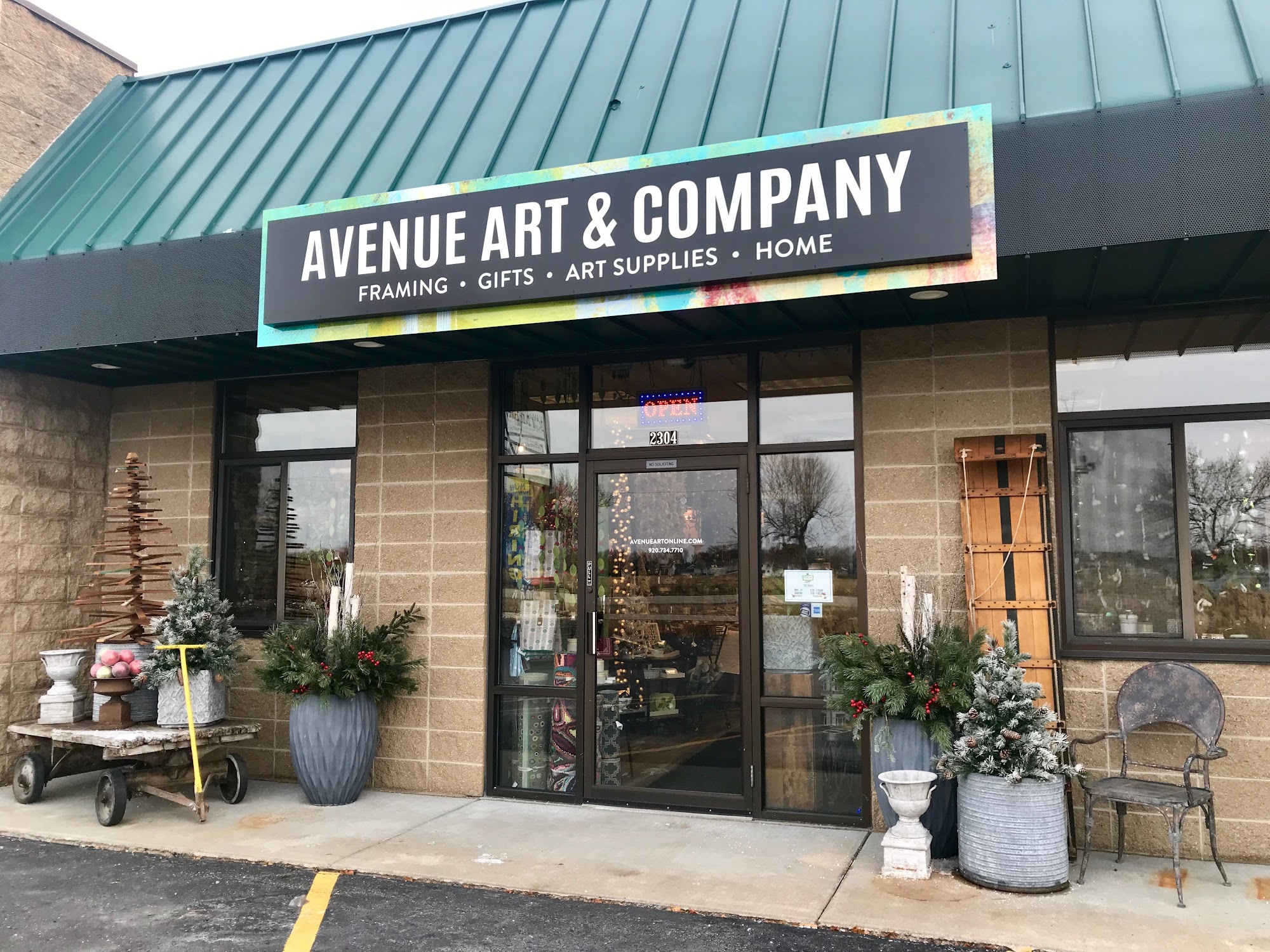 Avenue Art & Company
