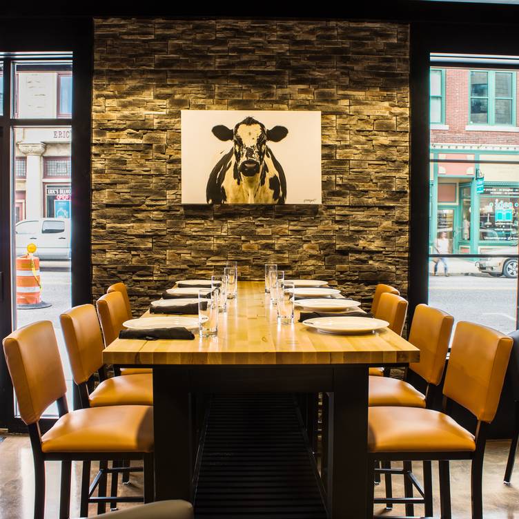 Photo credit: opentable