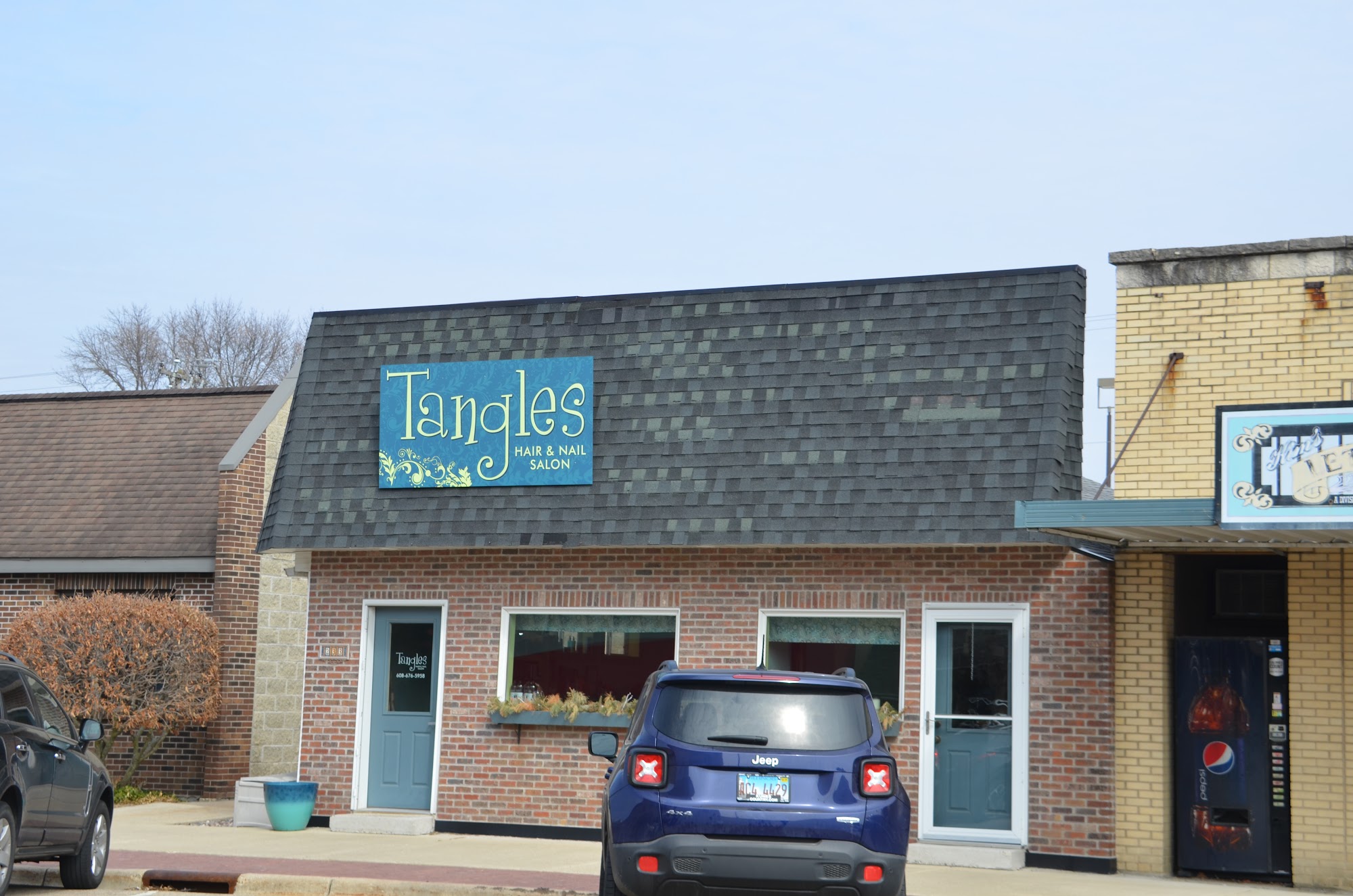 Tangles 233 Allen St, Clinton Wisconsin 53525