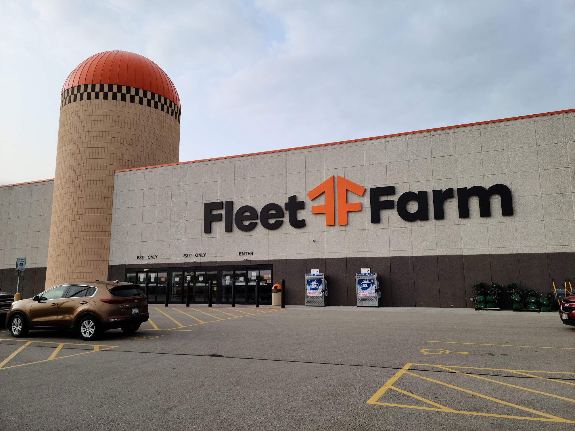 FLEET FARM DeForest WI Hours, Directions, Reviews Loc8NearMe