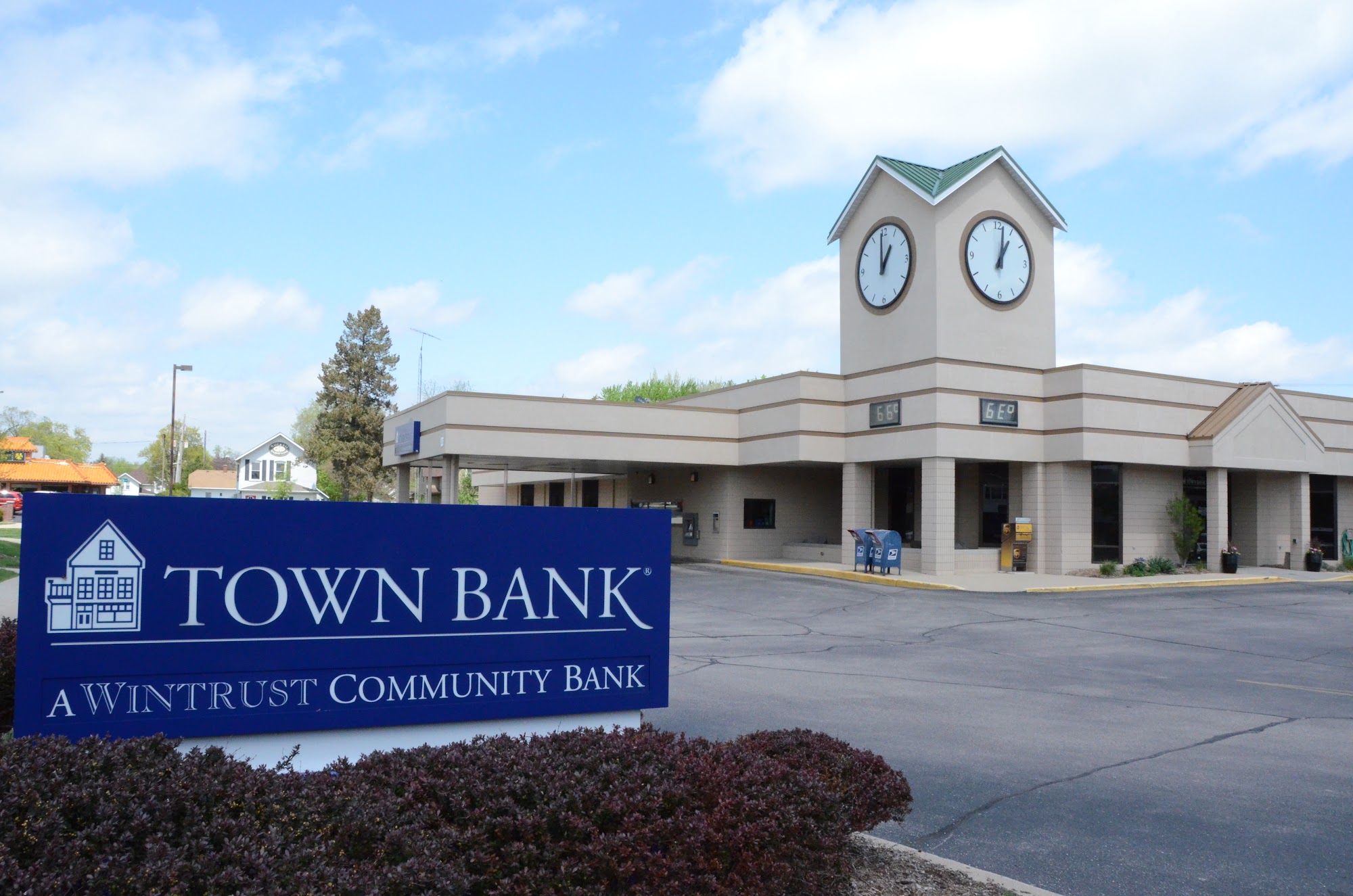 TOWN BANK Lake Geneva WI Hours, Directions, Reviews Loc8NearMe