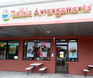 Edible Arrangements® 476 in Madison WI. We help people in our local community celebrate all kinds of occasions big and small