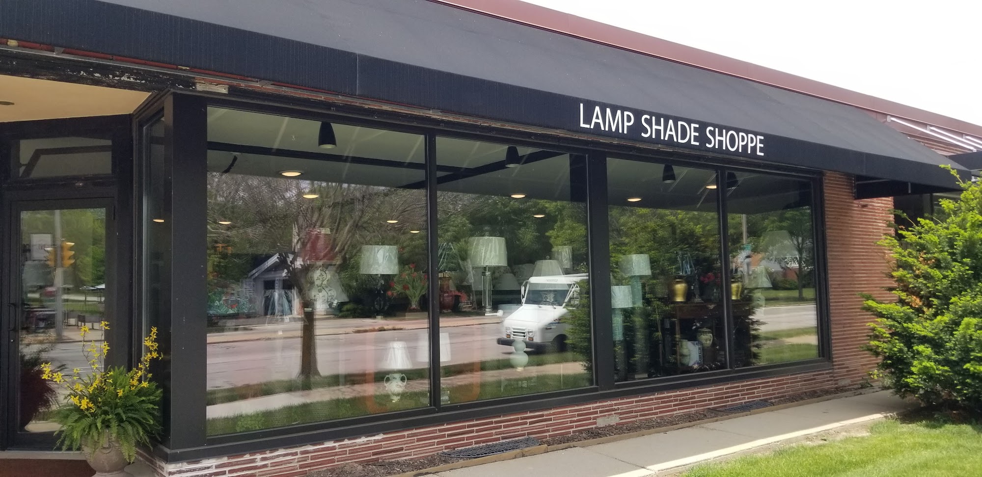 Lamp Shade Shoppe Ltd