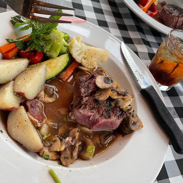 Photo credit: opentable