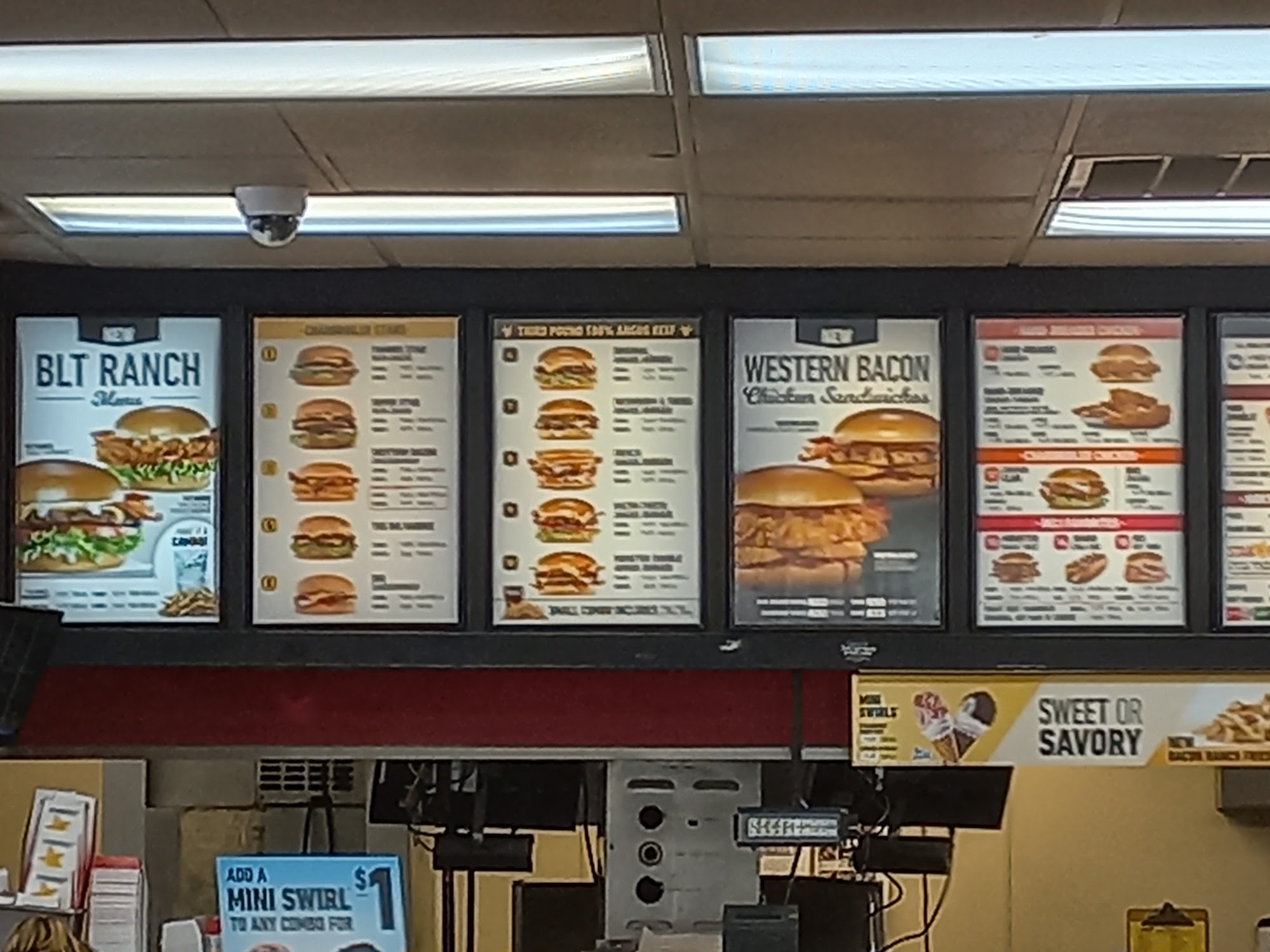 Hardee’s Menu