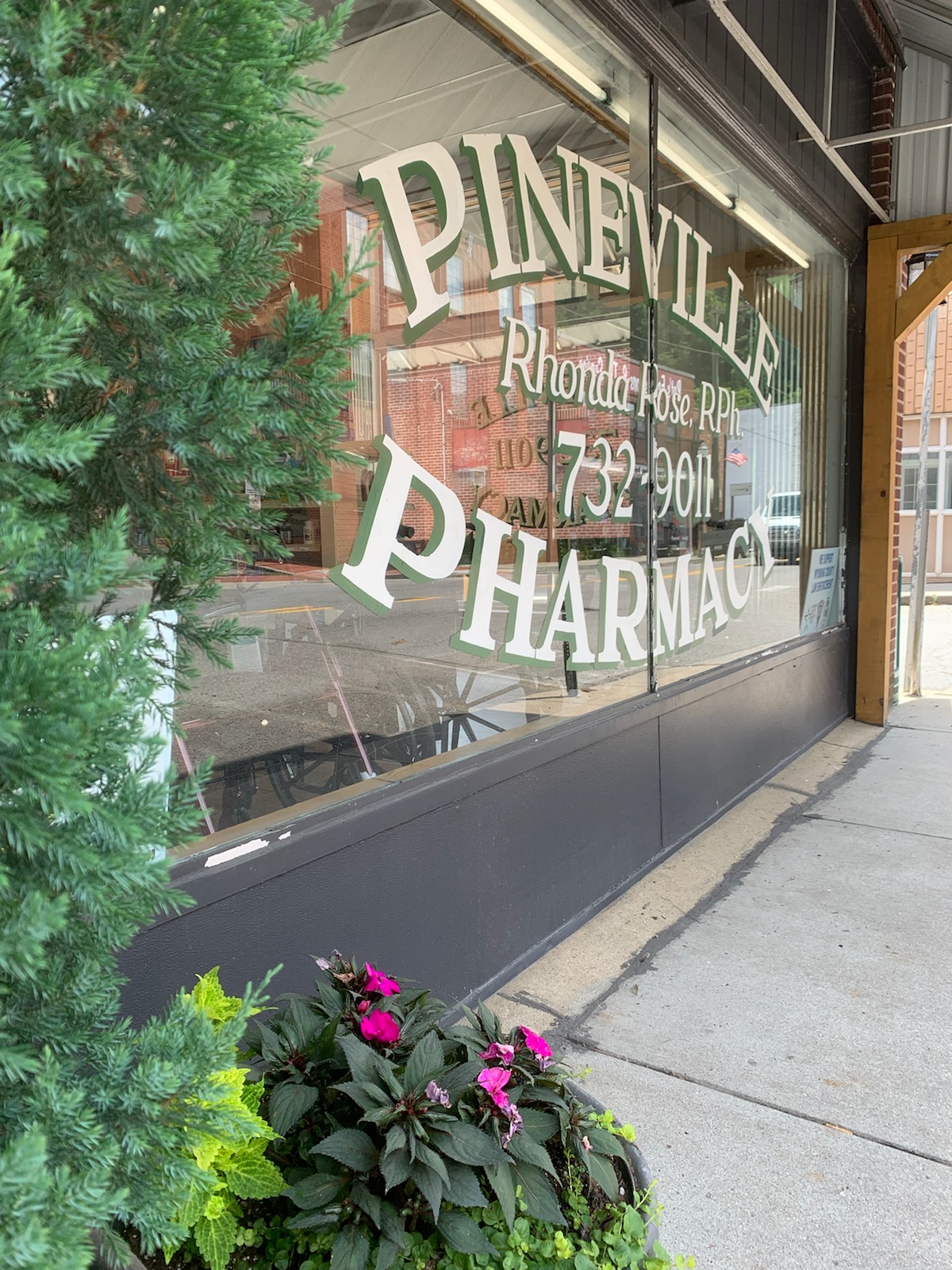 Rhonda's Pineville Pharmacy