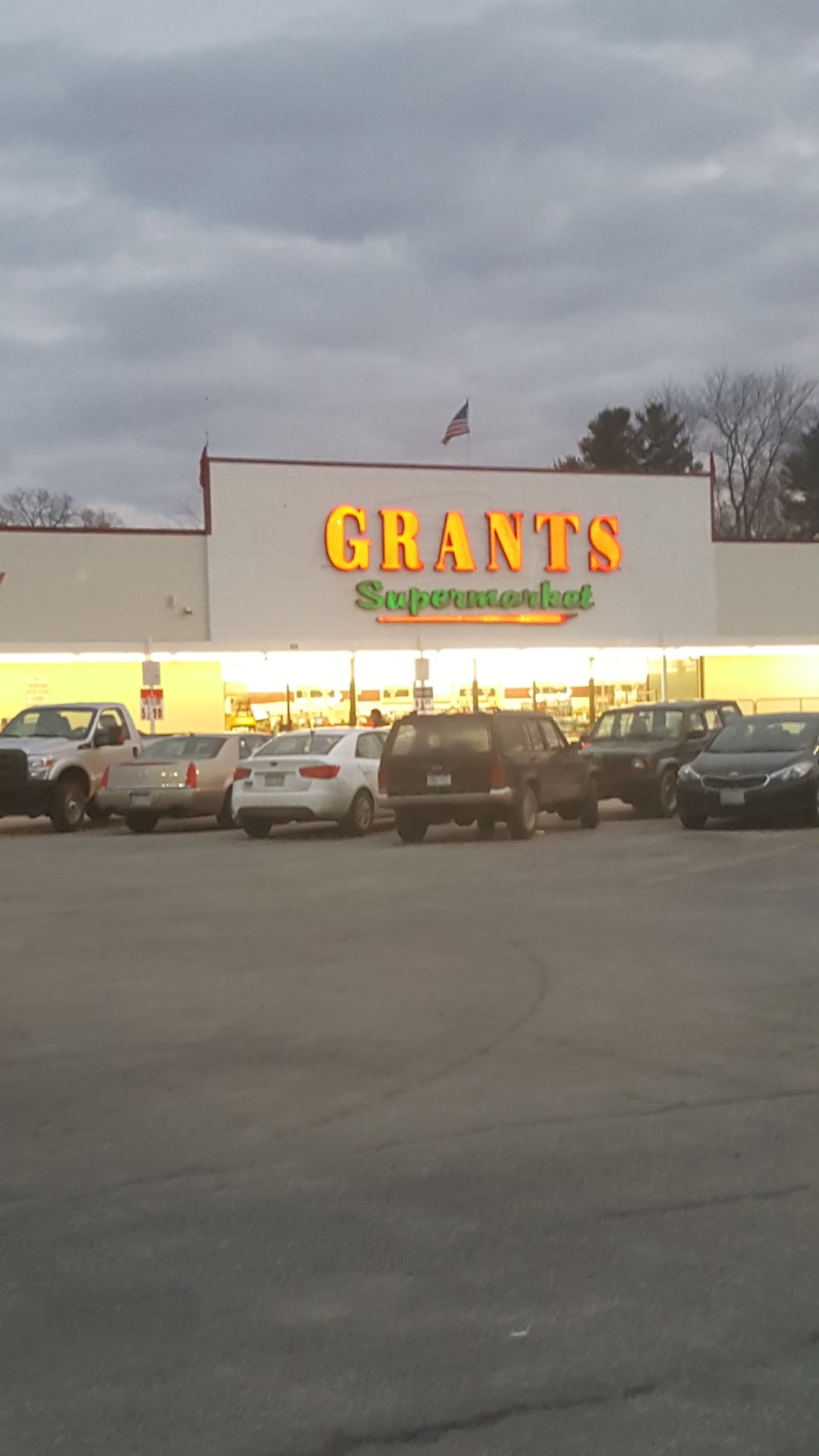 Grant's IGA Supermarket